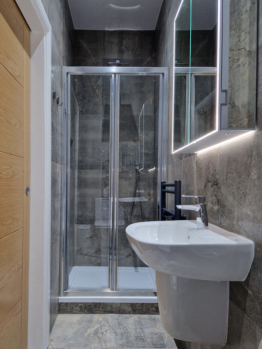 Bi Fold Shower doors - (5 sizes available) - KW Bathrooms